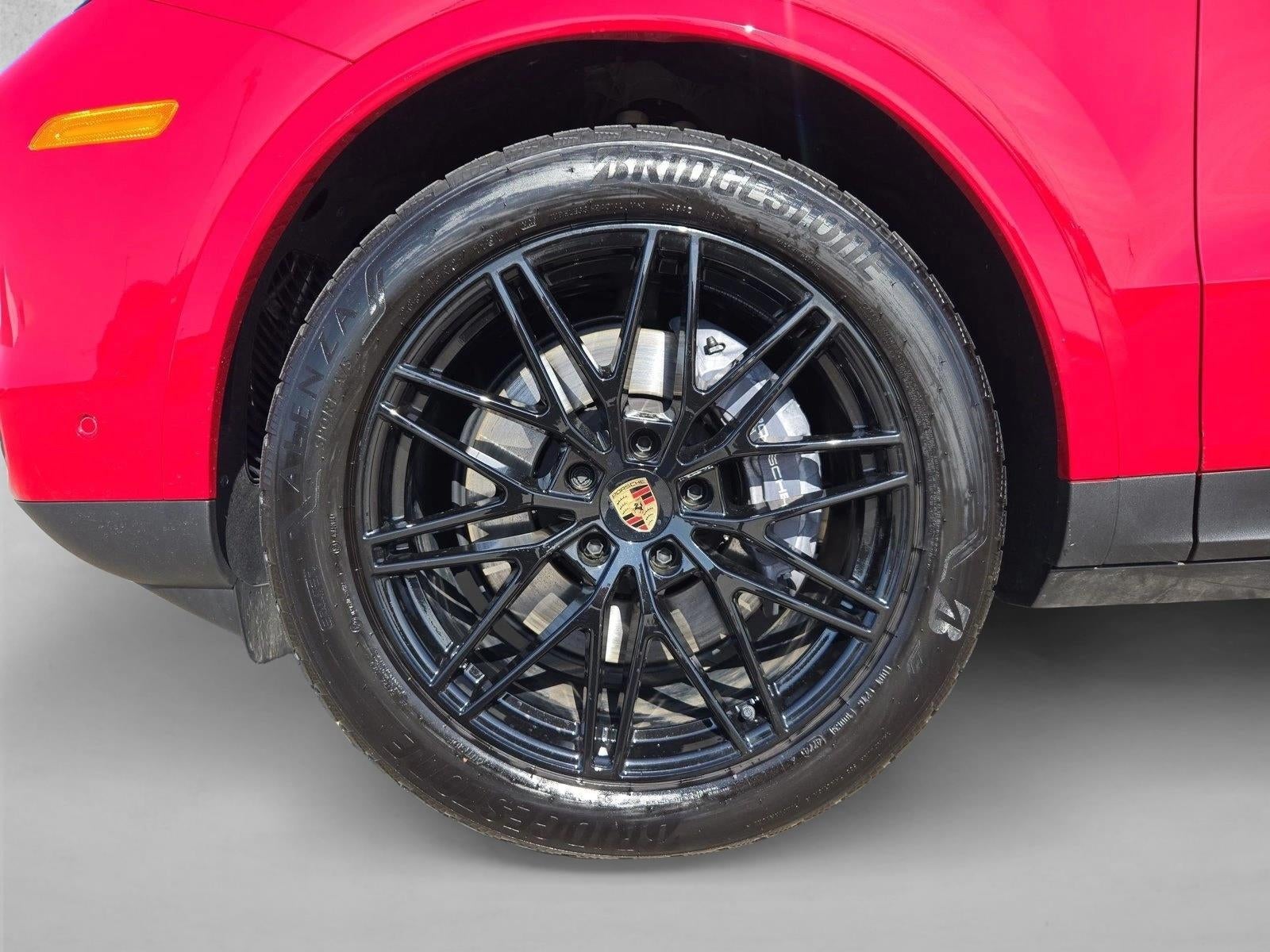 2025 Porsche Cayenne Base