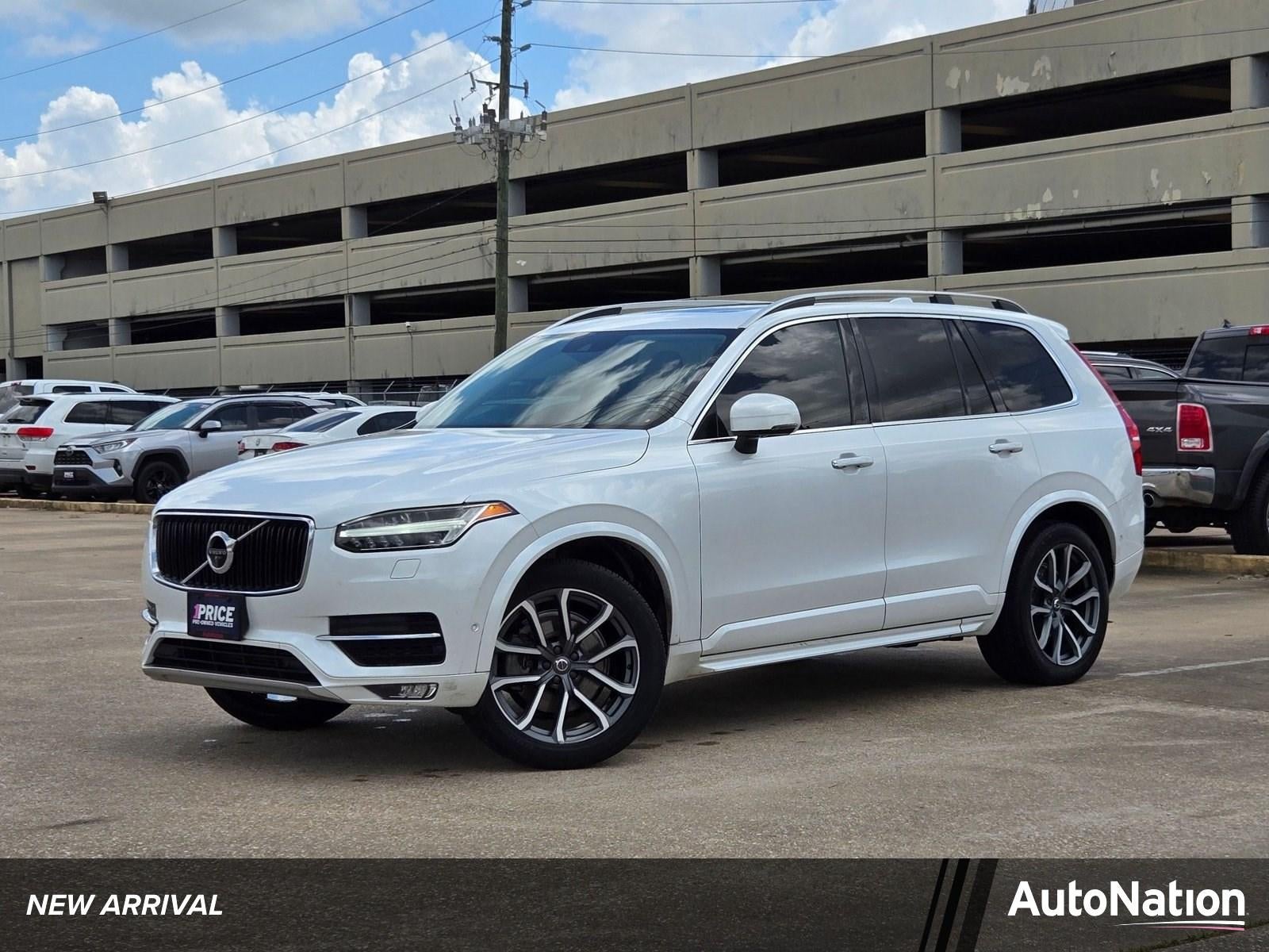 2016 Volvo XC90 T6 Momentum