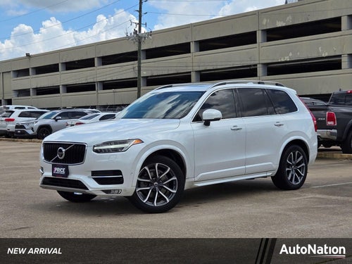 2016 Volvo XC90 T6 Momentum