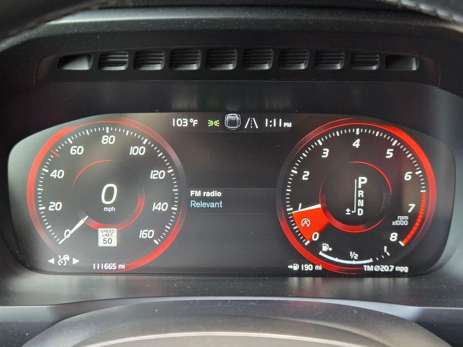 2016 Volvo XC90 T6 Momentum