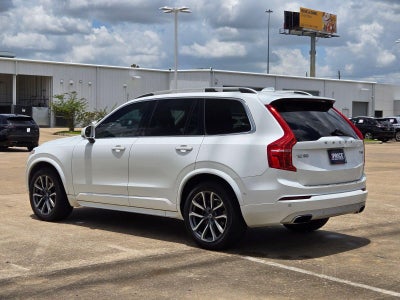 2016 Volvo XC90 T6 Momentum