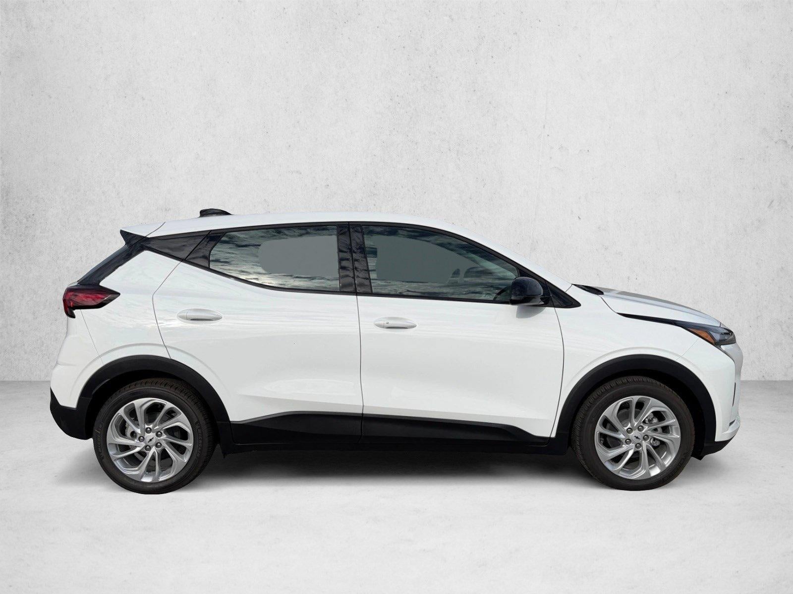 2027 Chevrolet Bolt FWD 4dr LT