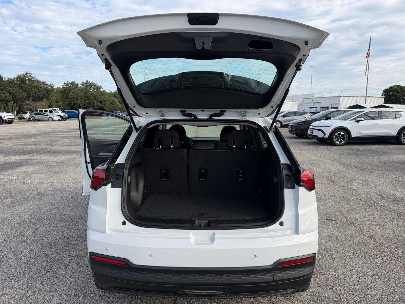 2027 Chevrolet Bolt FWD 4dr LT