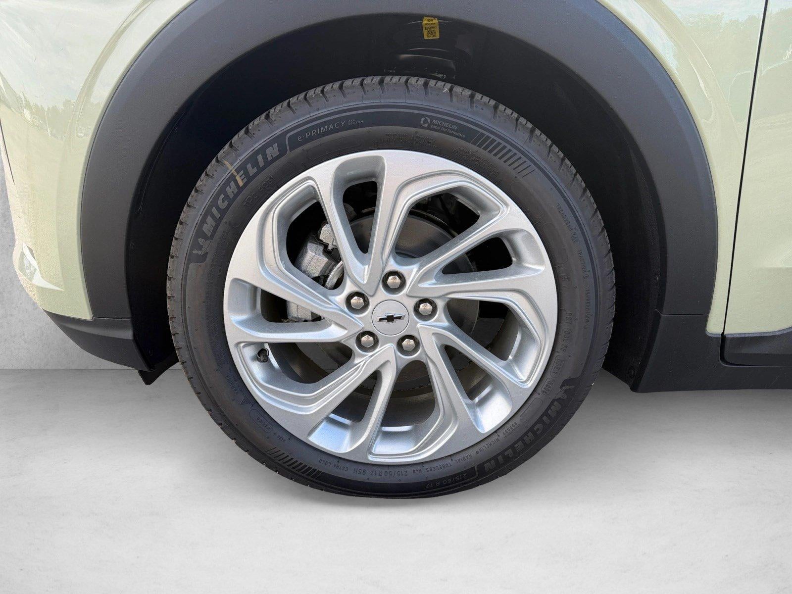 2027 Chevrolet Bolt FWD 4dr LT