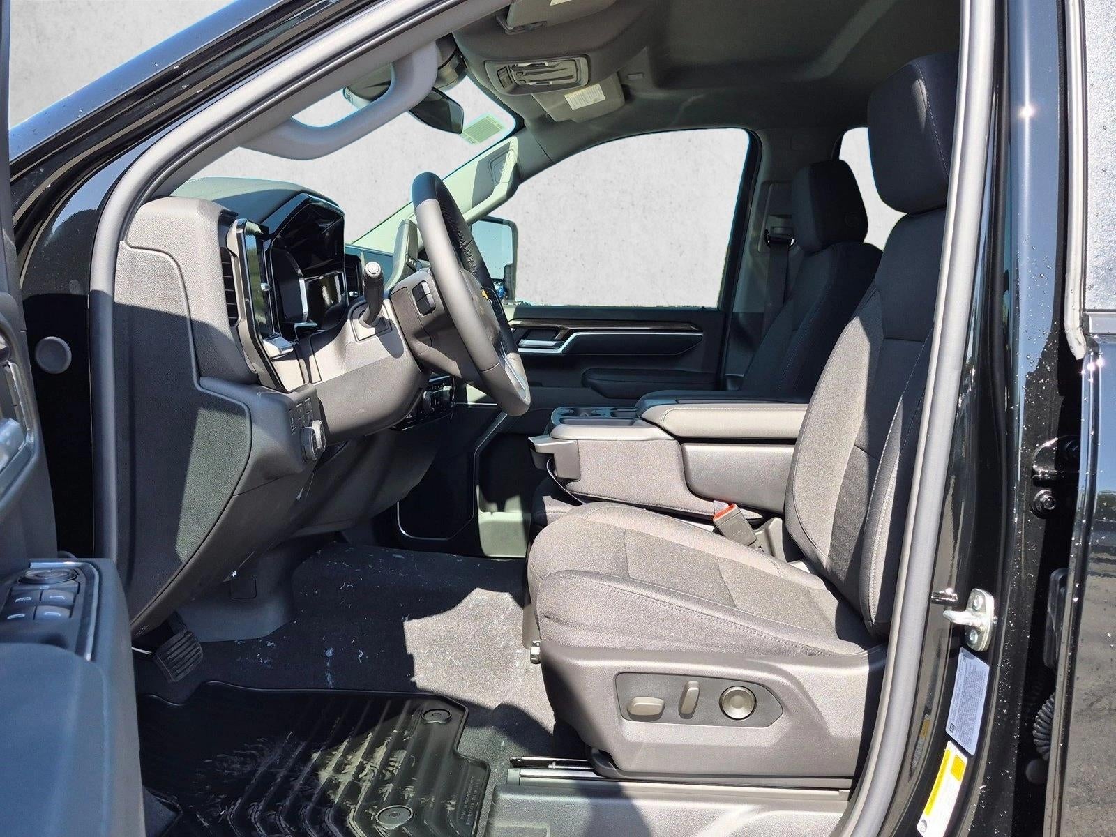 2026 Chevrolet Silverado 2500 HD Crew Cab Standard Box 4-Wheel Drive LT