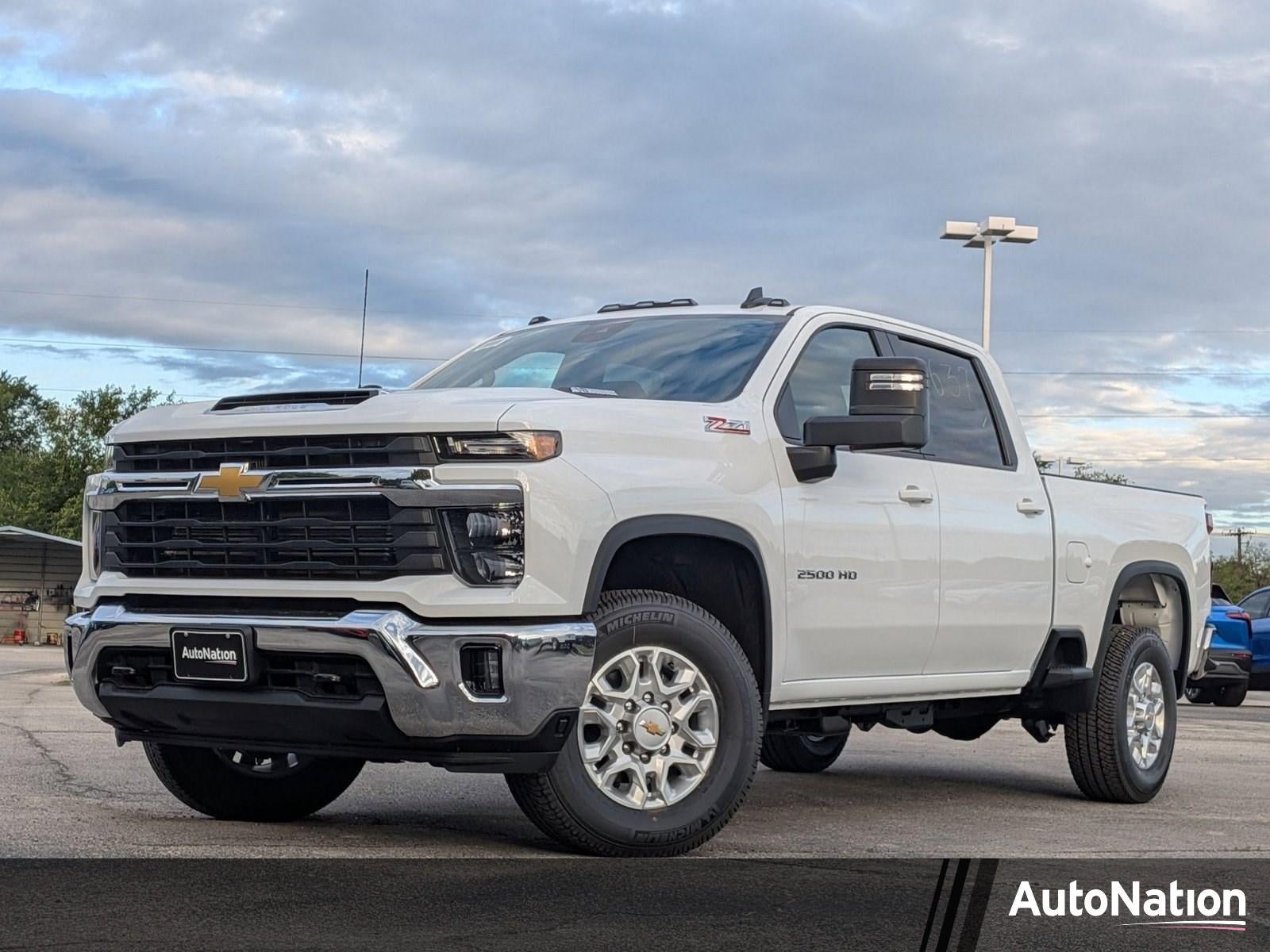 2026 Chevrolet Silverado 2500 HD Crew Cab Standard Box 4-Wheel Drive LT