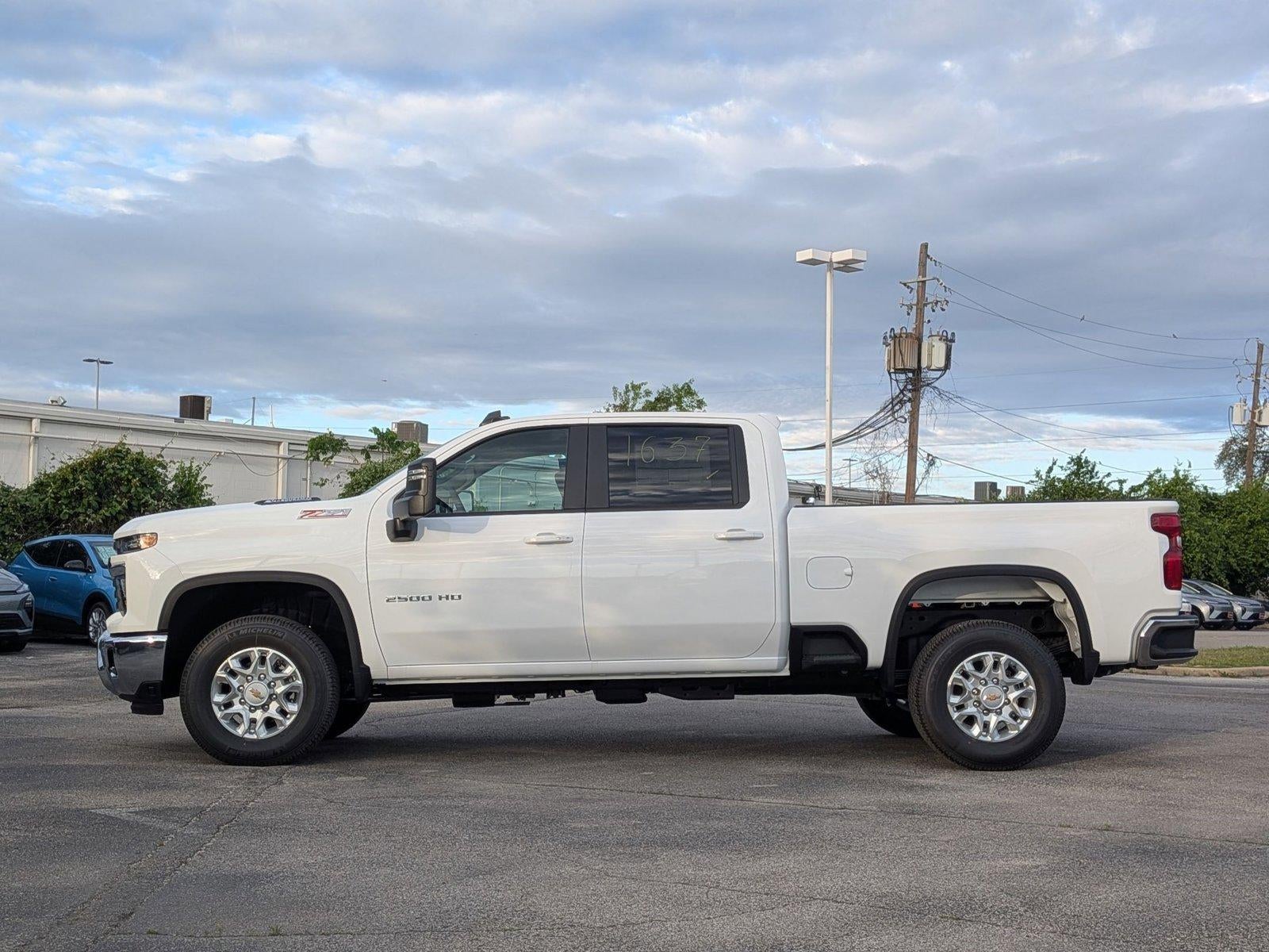 2026 Chevrolet Silverado 2500 HD Crew Cab Standard Box 4-Wheel Drive LT