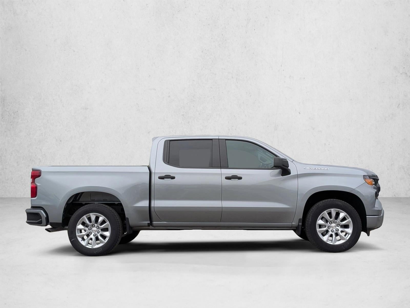2025 Chevrolet Silverado 1500 Crew Cab Short Box 2-Wheel Drive Custom