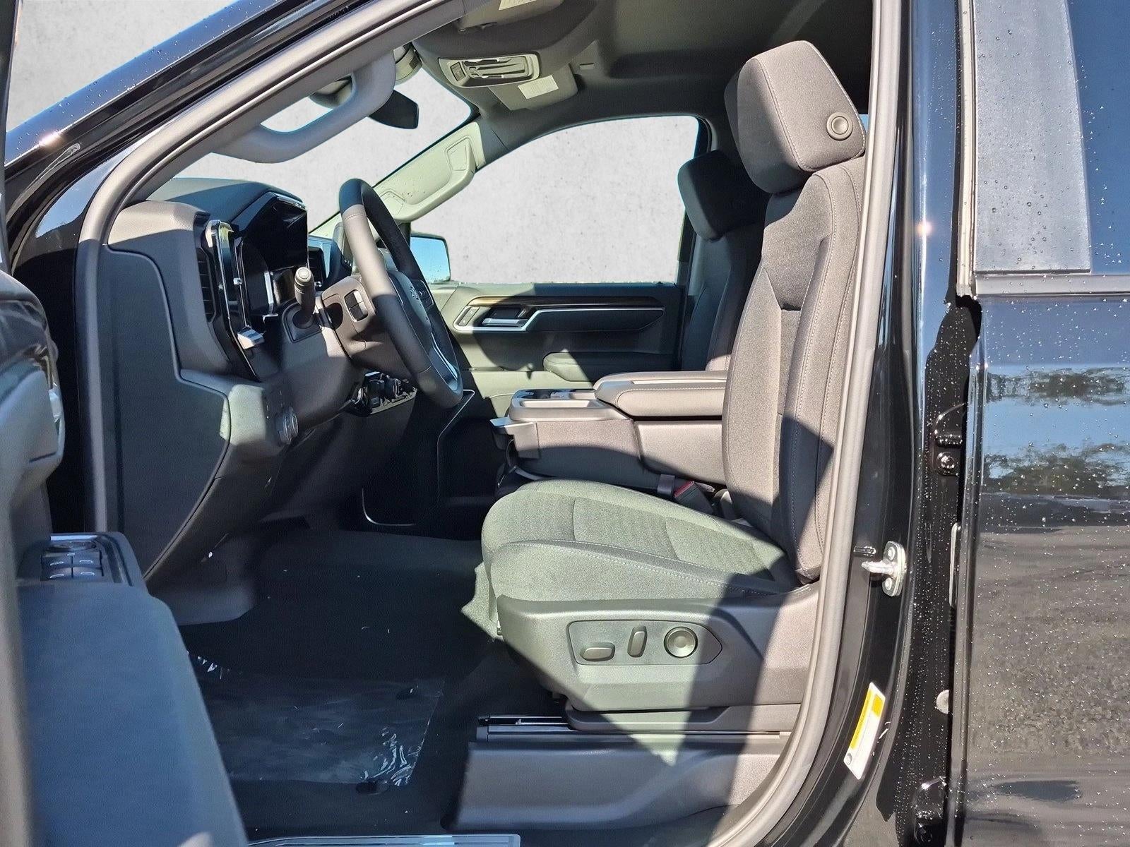 2026 Chevrolet Silverado 1500 Crew Cab Short Box 2-Wheel Drive RST