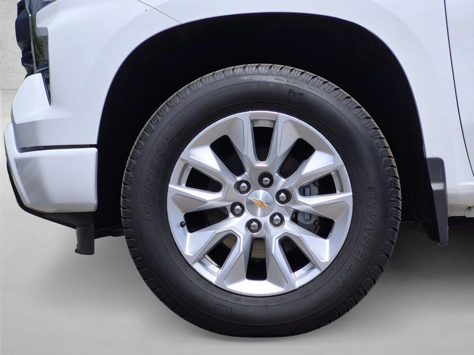 2026 Chevrolet Silverado 1500 Double Cab Standard Box 2-Wheel Drive Custom