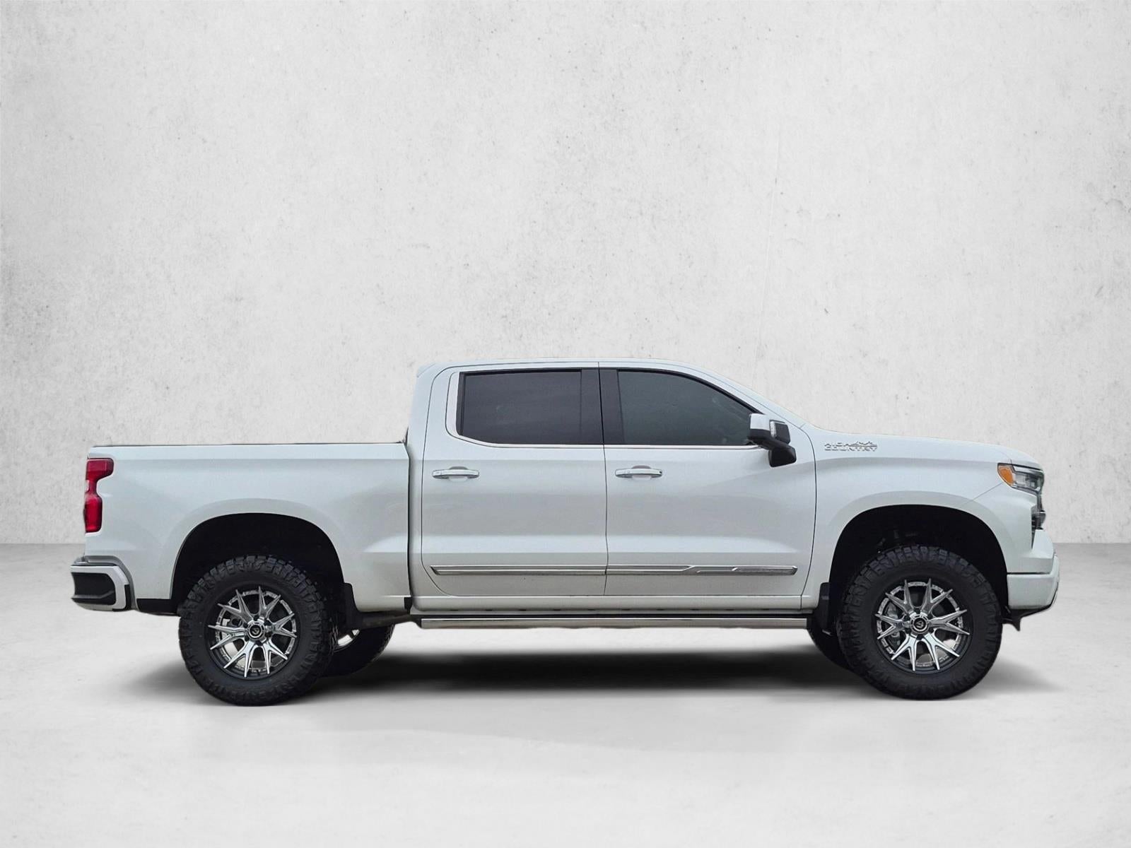 2025 Chevrolet Silverado 1500 Crew Cab Short Box 4-Wheel Drive High Country