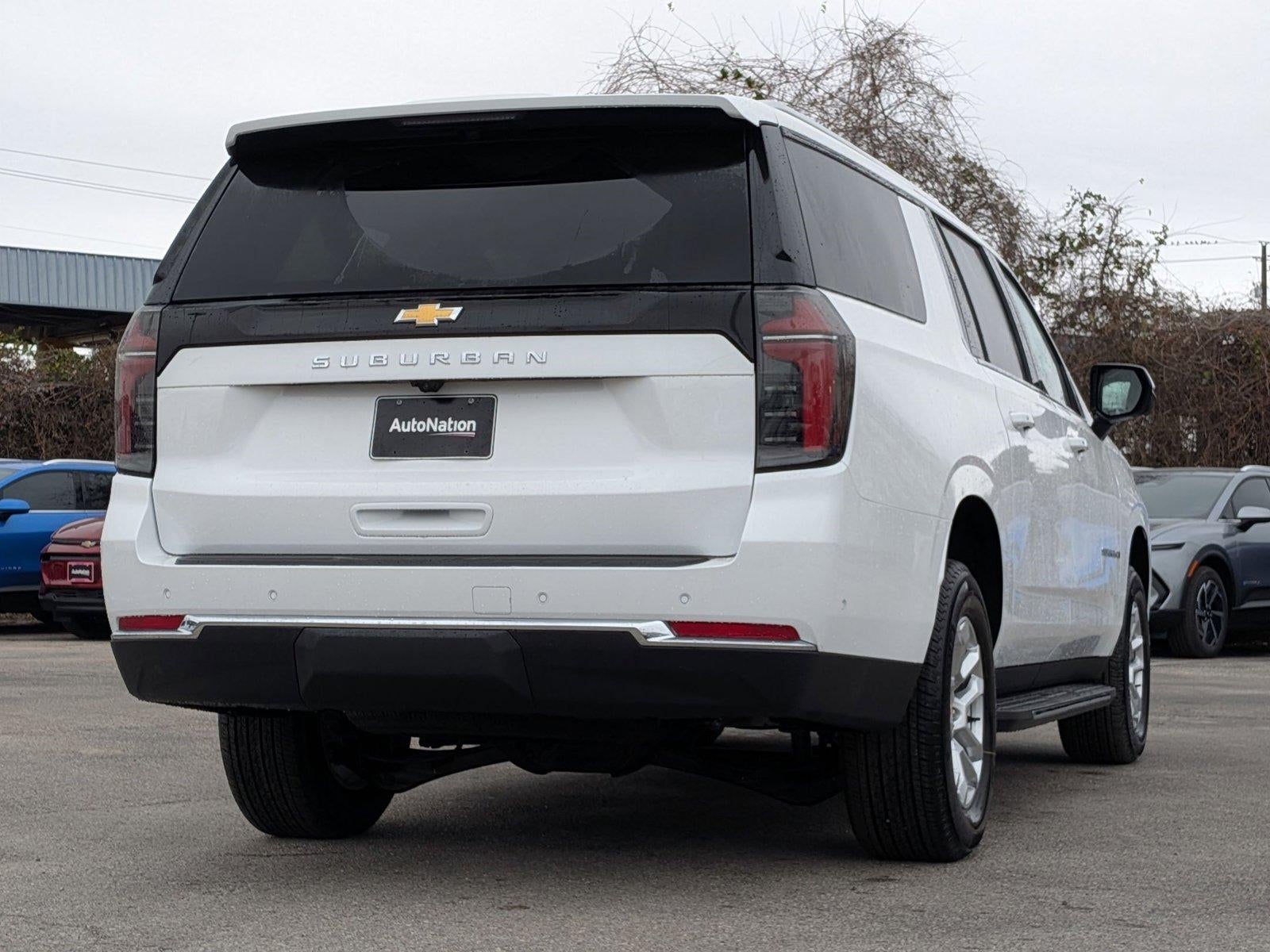 2026 Chevrolet Suburban 2WD LS