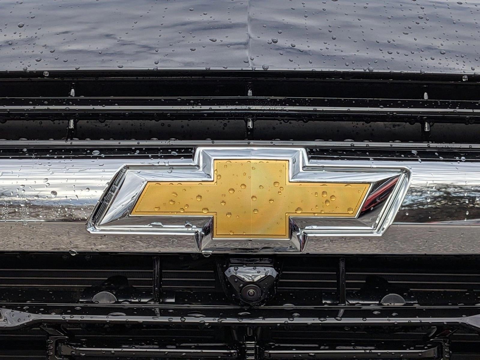 2026 Chevrolet Suburban 2WD LS
