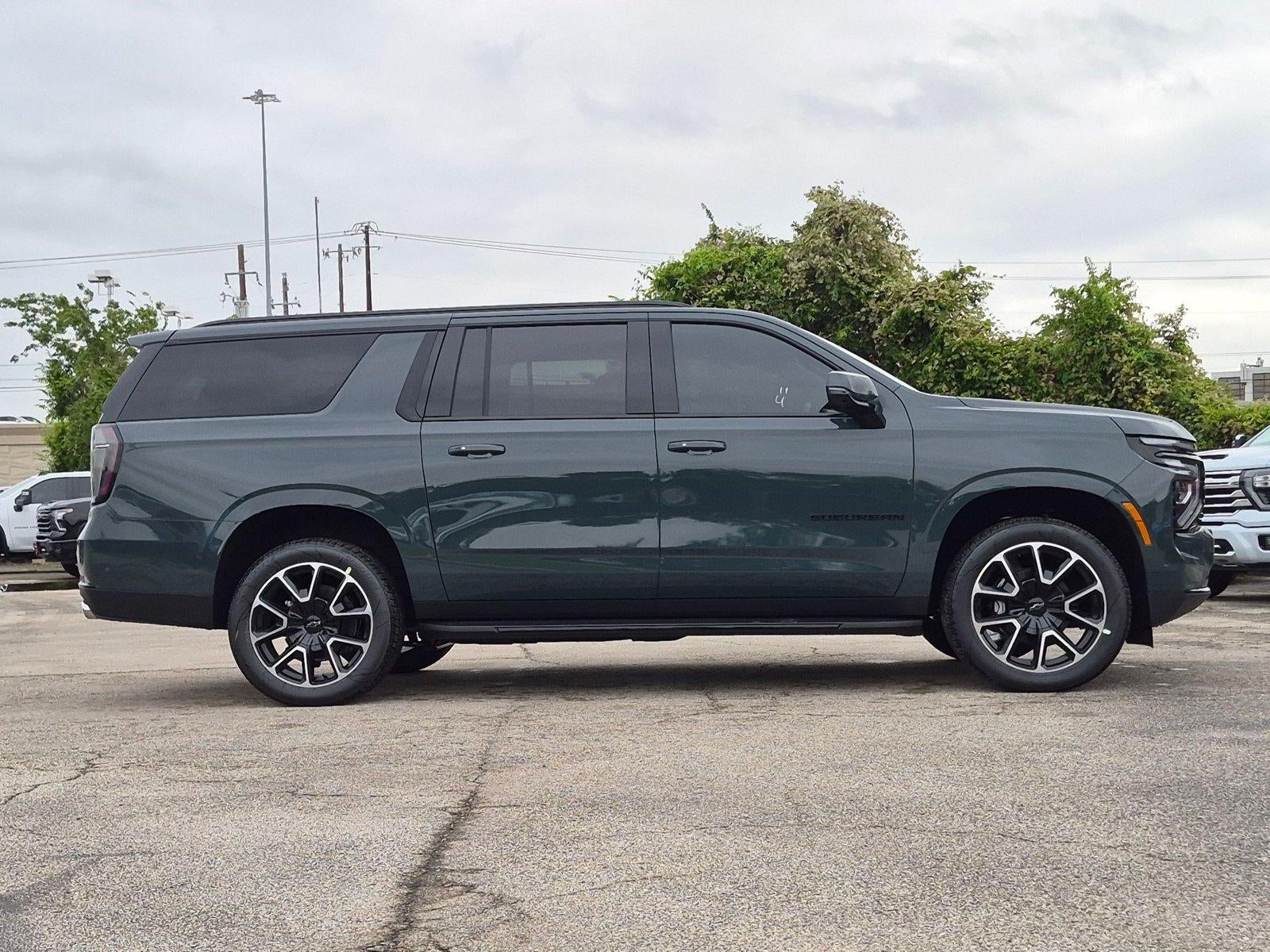 2026 Chevrolet Suburban 4WD RST