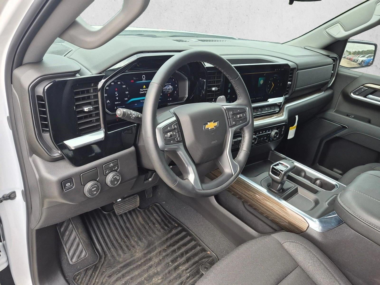 2026 Chevrolet Silverado 1500 Crew Cab Short Box 2-Wheel Drive LT