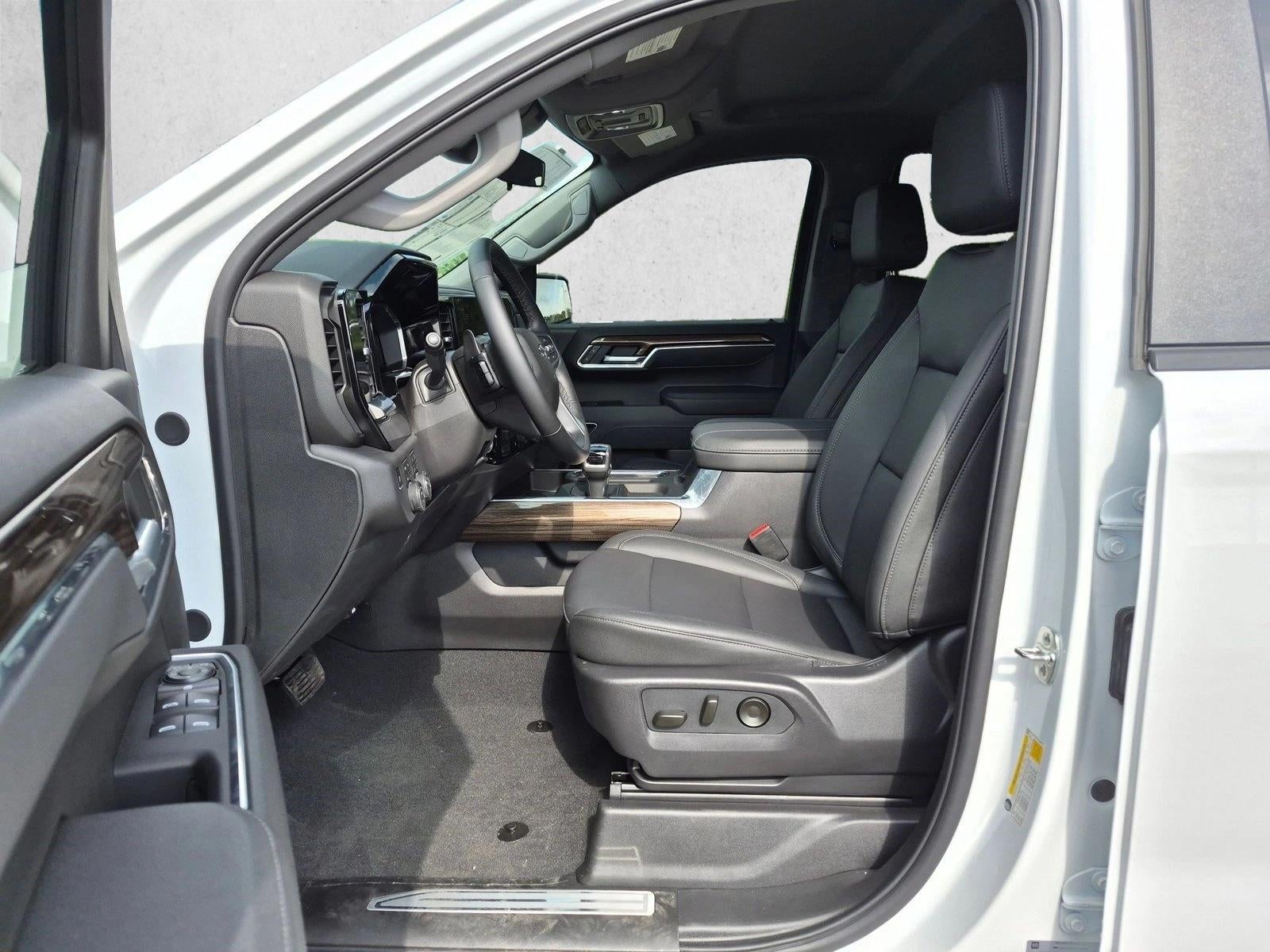 2026 Chevrolet Silverado 1500 Crew Cab Short Box 4-Wheel Drive LT Trail Boss
