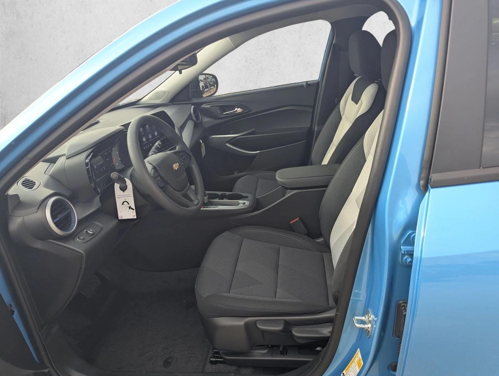 2026 Chevrolet Trax FWD 4dr LS