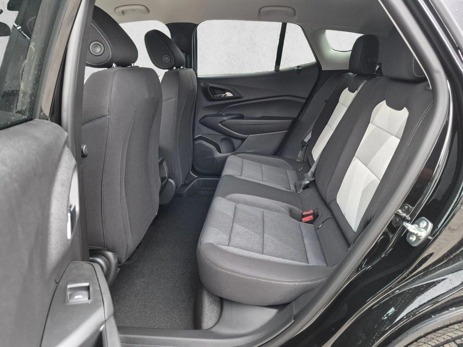 2026 Chevrolet Trax FWD 4dr LS